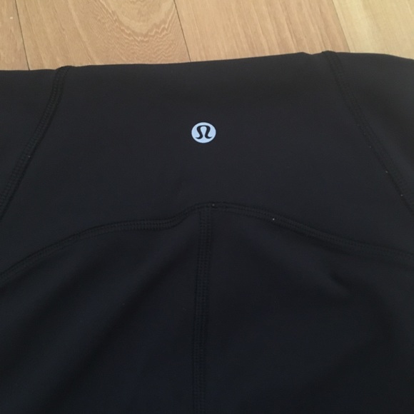 lululemon capri leggings - Picture 7 of 8